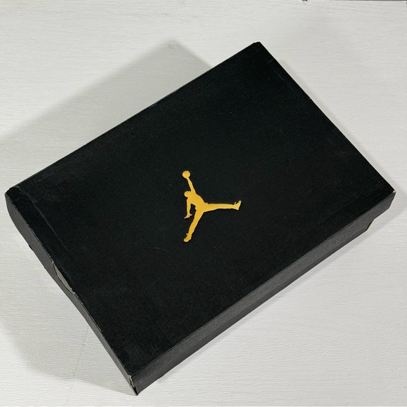 Nike Air Jordan 1 Mid Armory Navy. Men's Sneakers 11.5M. BRAND NEW 💯 Authentic - Picture 8 of 10